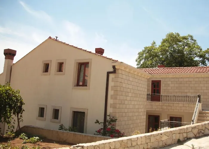 Apartmani Ljuta Naranca